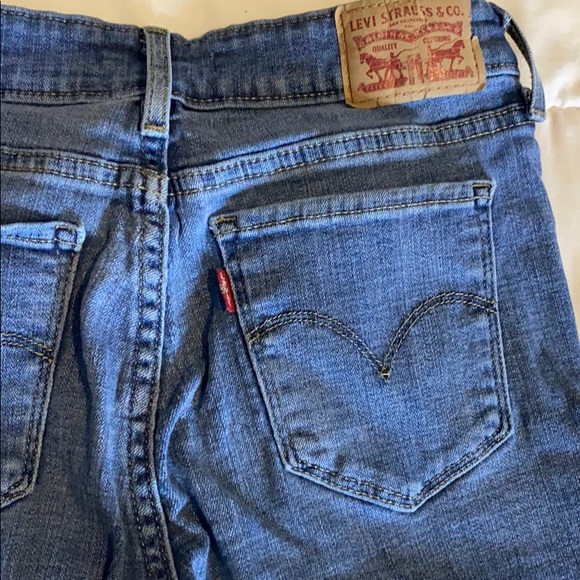 Levi’s 711 Skinny Jeans - Picture 2 of 2